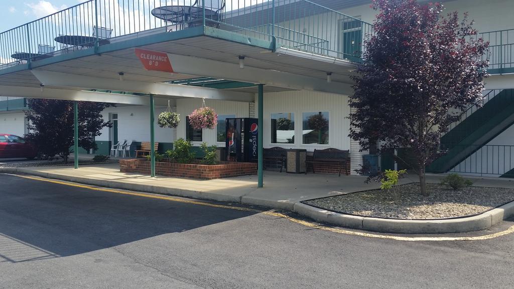 Huntingdon Motor Inn Luaran gambar