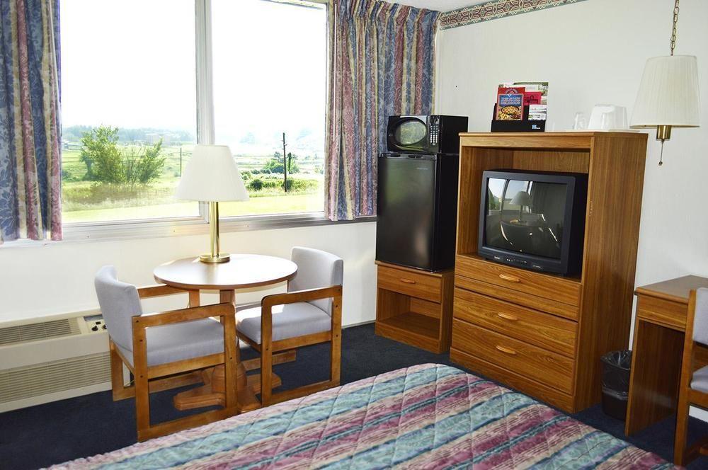 Huntingdon Motor Inn Luaran gambar