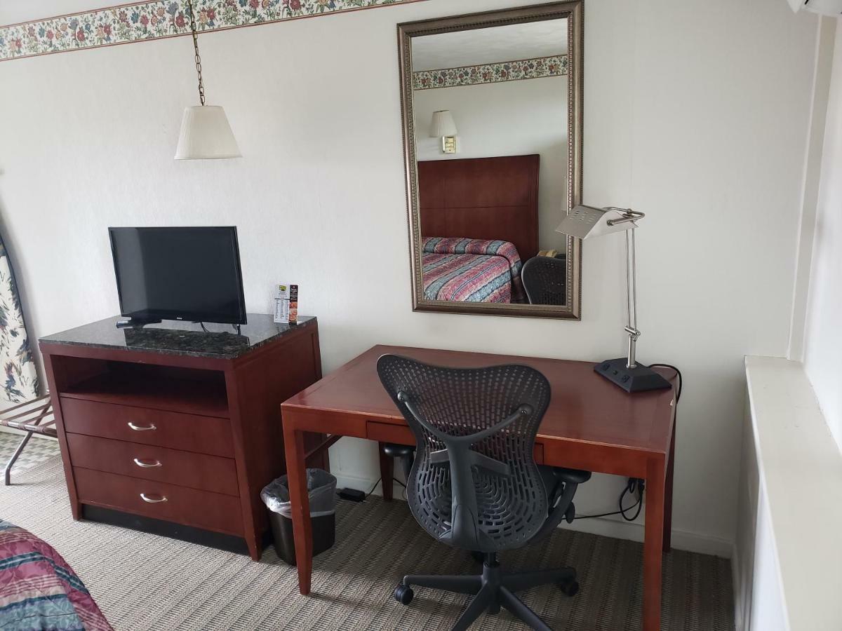 Huntingdon Motor Inn Luaran gambar